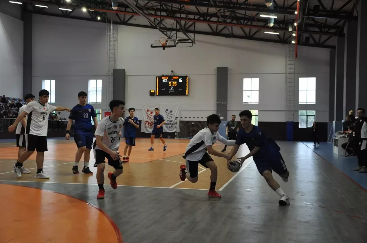 Hentbol Yıldız Erkekler Türkiye Şampiyonası'nda şampiyon Beşiktaş oldu