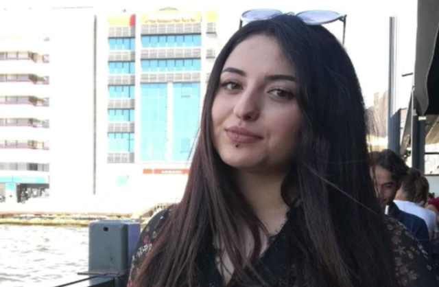 izmir de takintili erkek dehseti kamerada pusu 19496696 2615 m