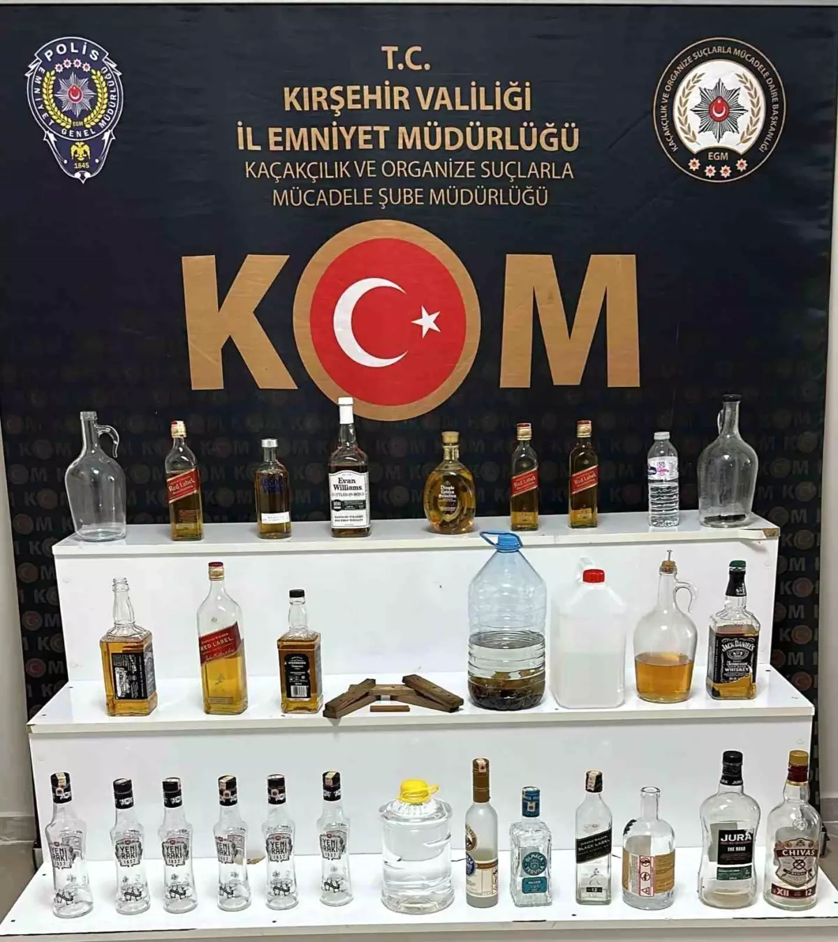 Kırşehir'de kaçak alkol ele geçirdi