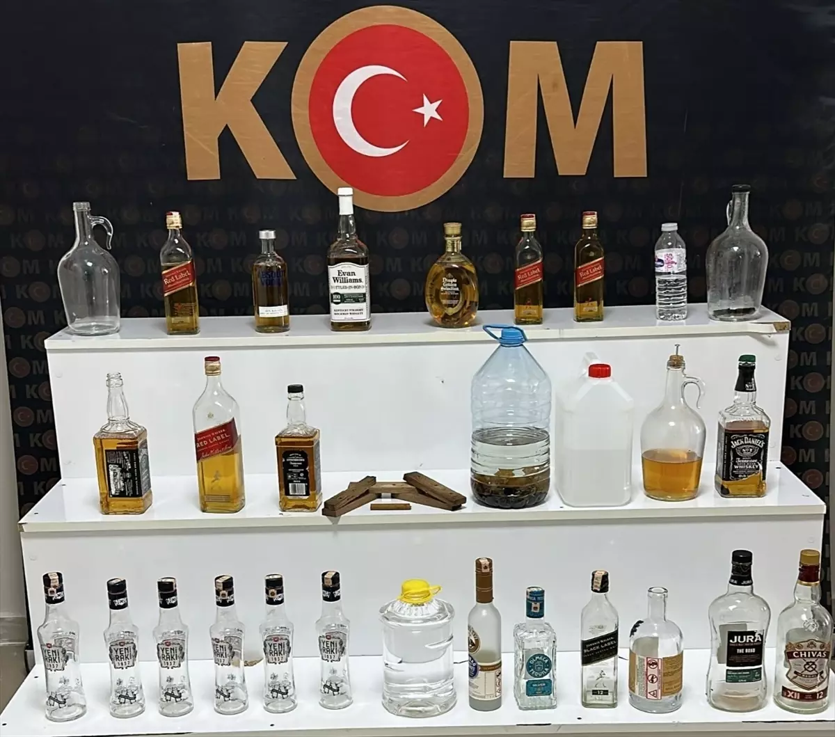 Kırşehir'de sahte içki ve etil alkol ele geçirildi
