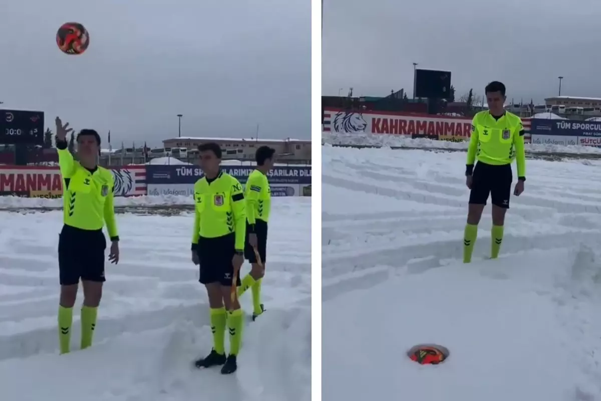 Maç için sahaya giden hakemler gördükleri manzara karşısında şoke oldu