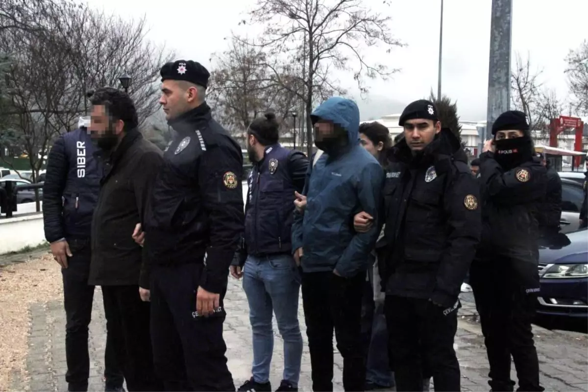 Muğla'da sahte hesap üzerinden 'devlet büyüklerine hakaret' soruşturmasında 2 tutuklama