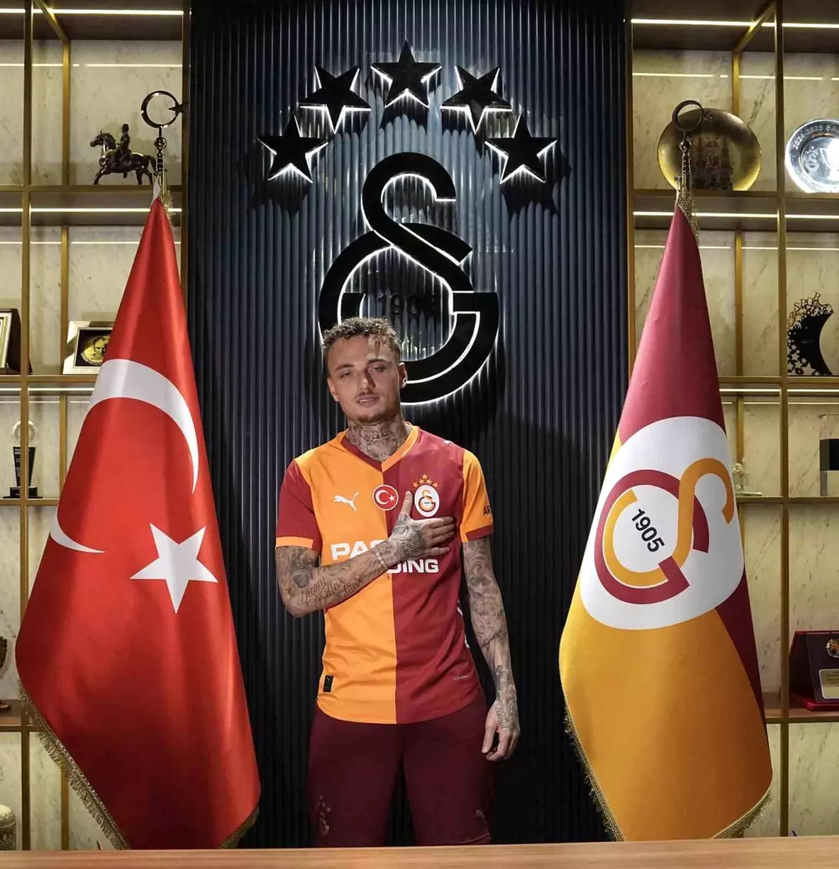 Noa Lang, Galatasaray'ın 8. Hollandalı futbolcusu oldu