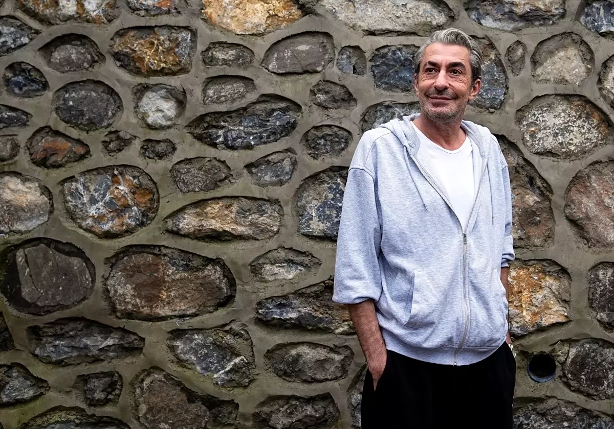 Oyuncu Erkan Petekkaya: "Yapay zekanın kalbi yok"