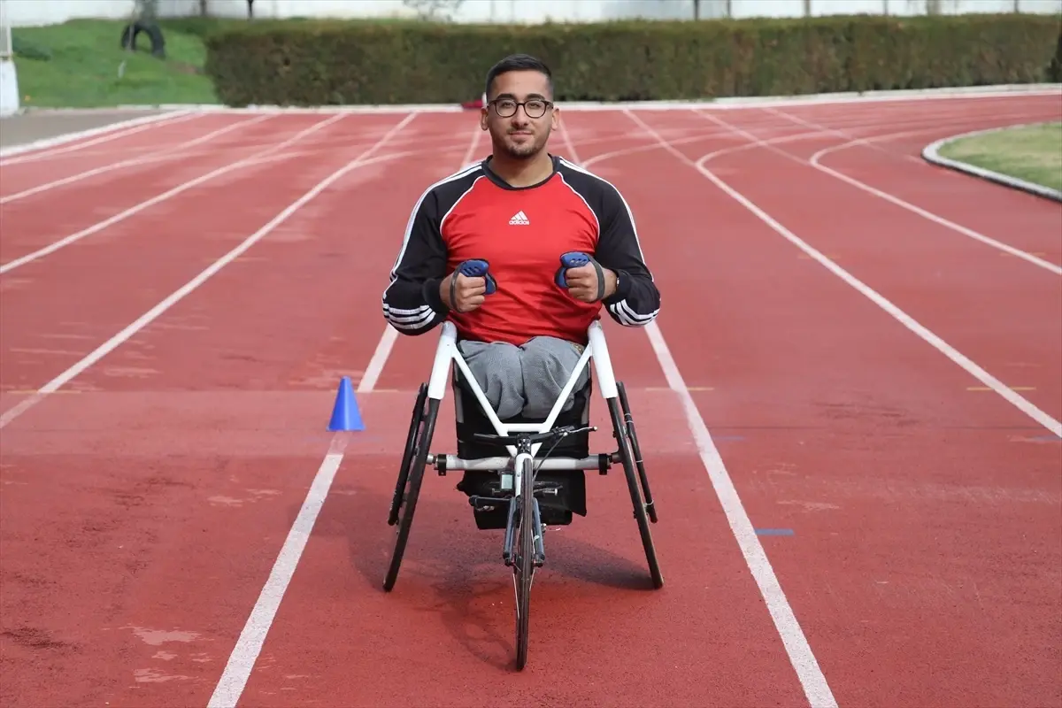 Para atlet Umut, dünya dördüncüsü olduğu Fransa'da bu kez zirveye odaklandı