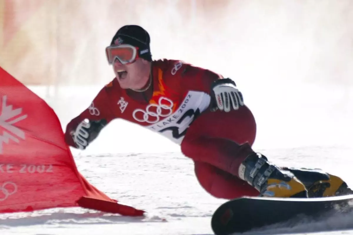 Pistlerden FBI listesine: En çok arananlar listesindeki snowboardcu yakayı ele verdi