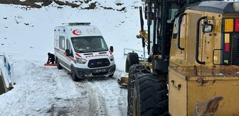Siirt'te yolları kardan kapanan köylerde mahsur kalan hastalar hastanelere ulaştırıldı