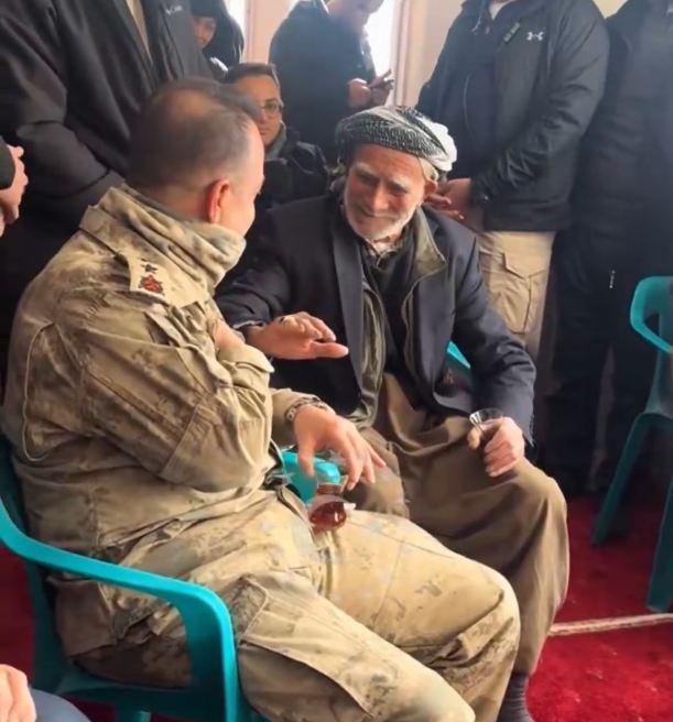 sirnak ta camide cekilen goruntuler yurekleri 19495890 7998 m