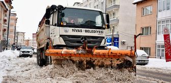 Sivas'ta kar yağışı hayatı olumsuz etkiliyor