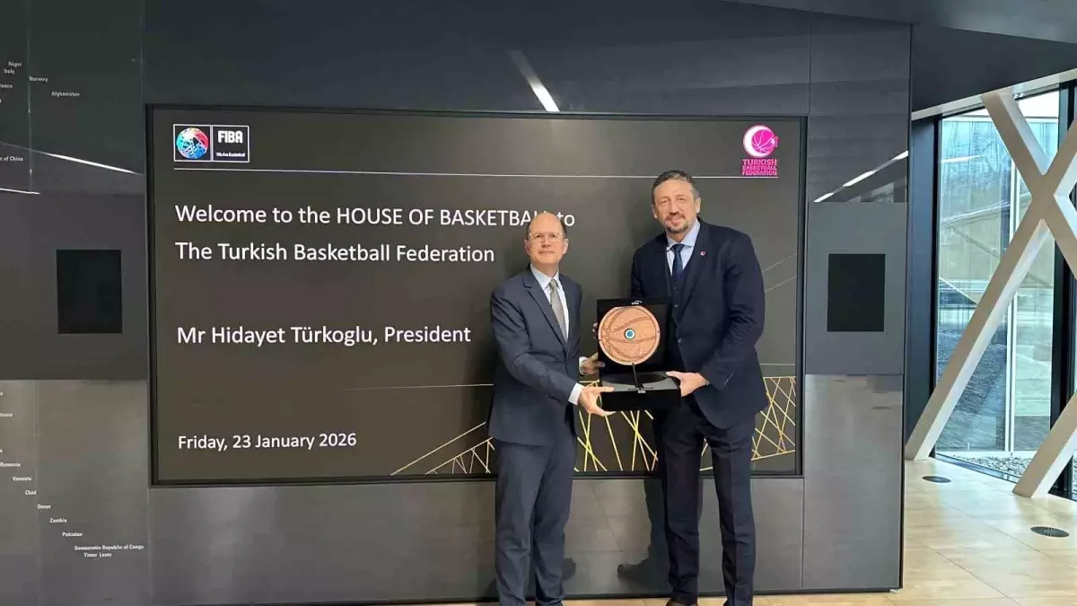 TBF Başkanı Türkoğlu'ndan FIBA Genel Sekreteri Zagklis'e ziyaret