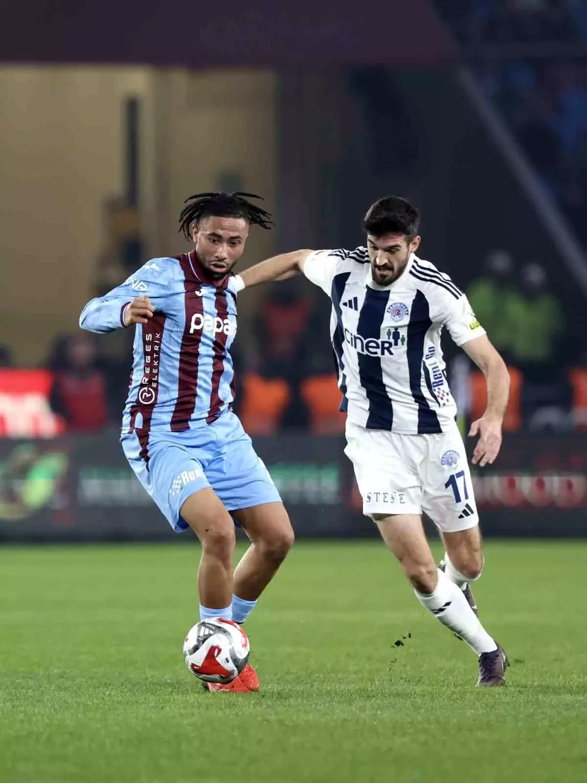 Trendyol Süper Lig: Trabzonspor: 0 Kasımpaşa: 0 (İlk yarı)