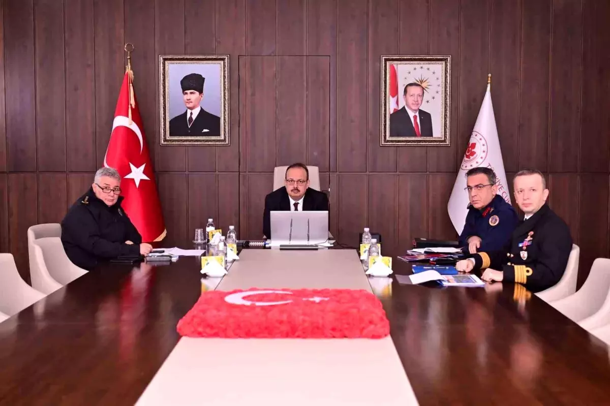 Vali Canbolat, Bakan Yerlikaya ile görüştü