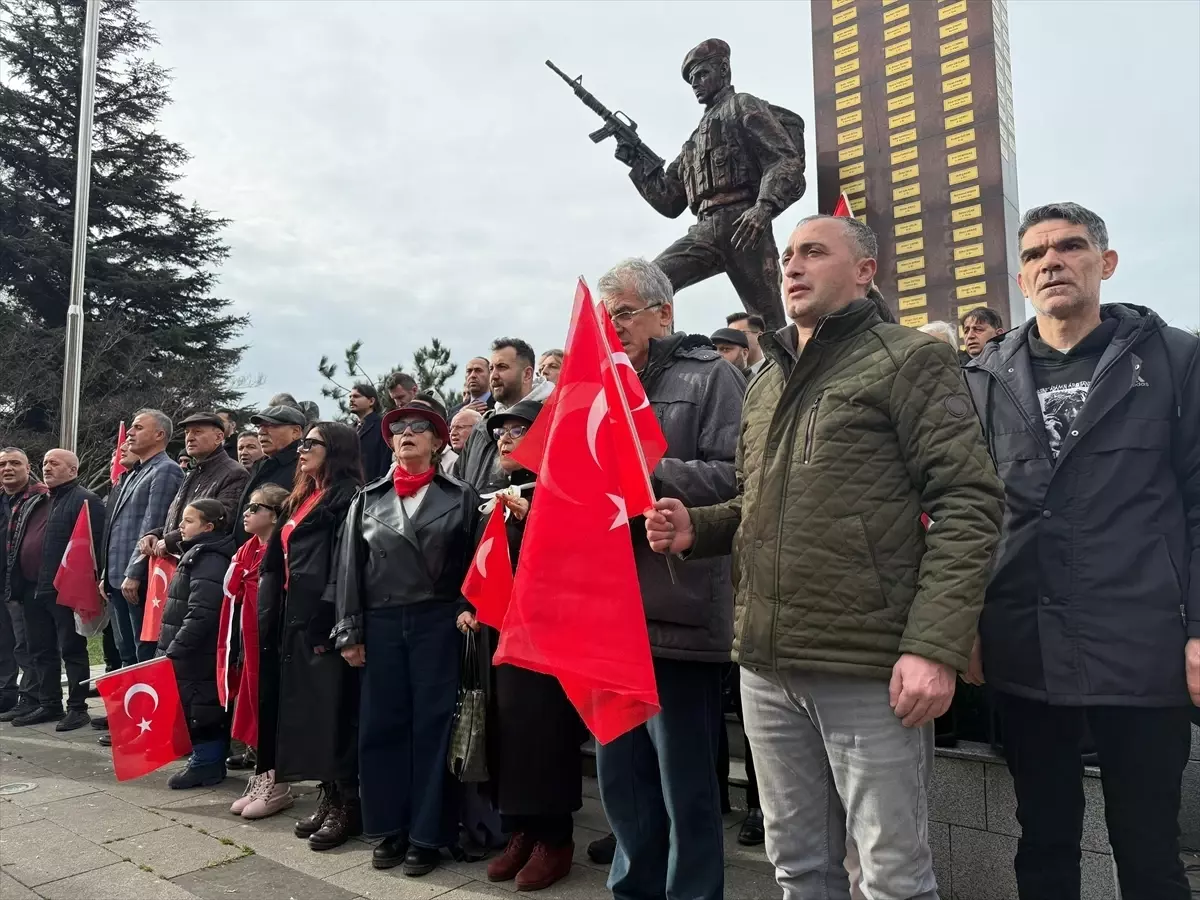 Zonguldak'ta 'Bayrak Namustur' yürüyüşü düzenlendi