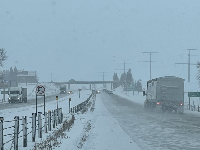 The public's anger in the U.S. continues! Thousands in the streets despite the paralyzing cold