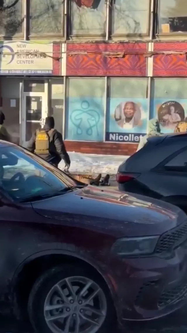 ABD'nin Minnesota eyaletinde ICE polisi bir kişiyi daha vurdu