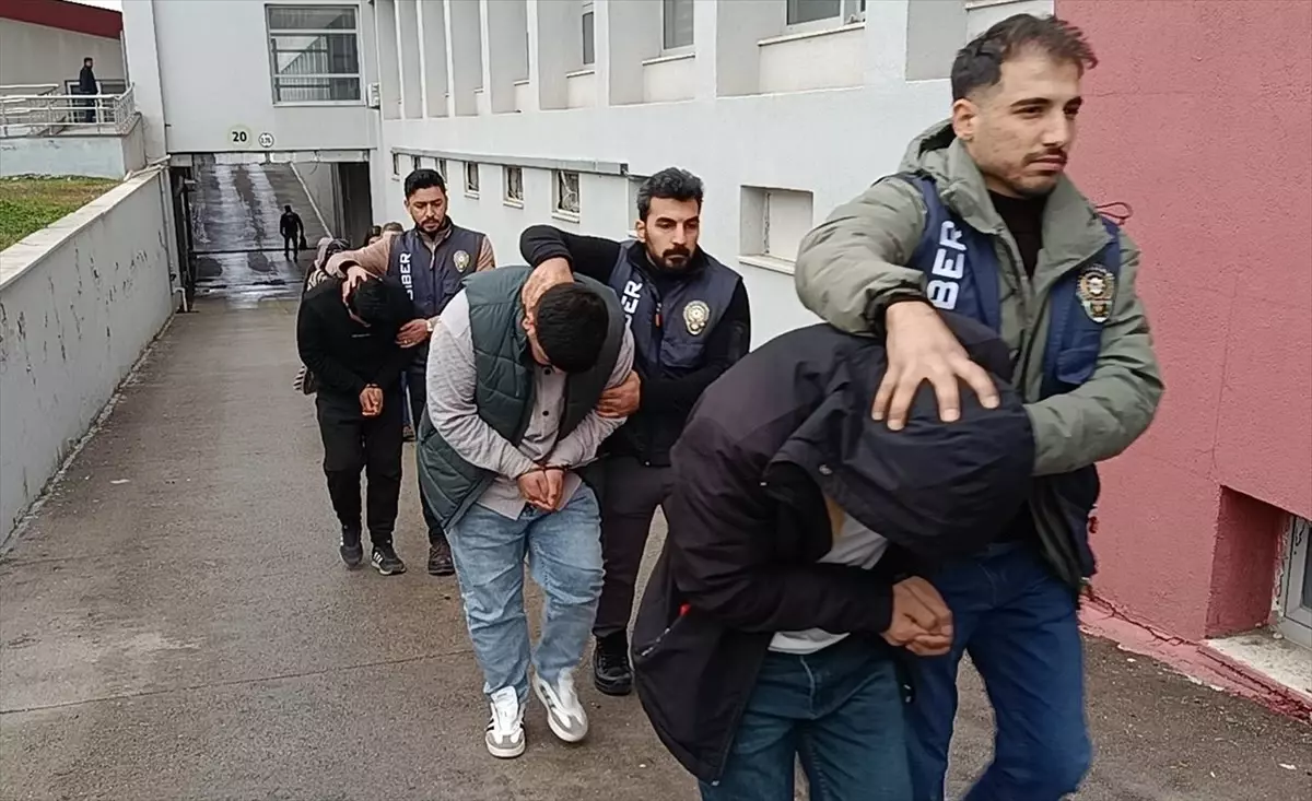 Adana merkezli yasa dışı bahis operasyonunda 13 zanlı tutuklandı