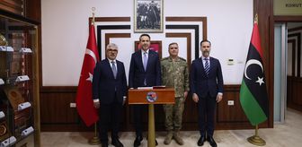 Bakan Bayraktar, Trablus'ta Libya Görev Grubu Komutanlığını ziyaret etti