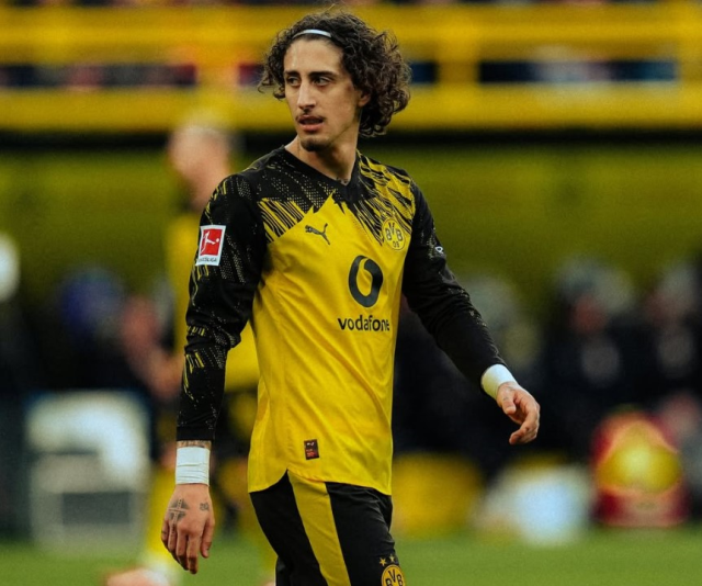 besiktas tan forvete cifte operasyon iste o 19499763 7812 m