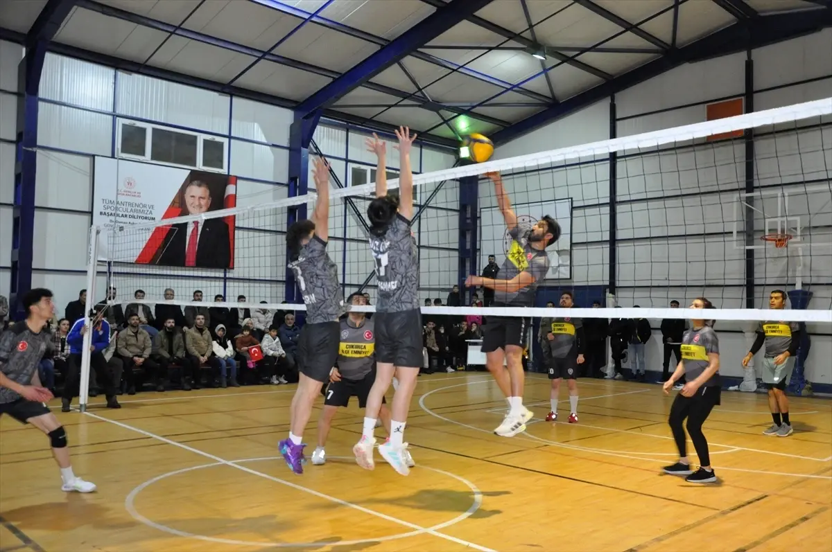 Çukuca'da düzenelen voleybol turnuvası tamamlandı