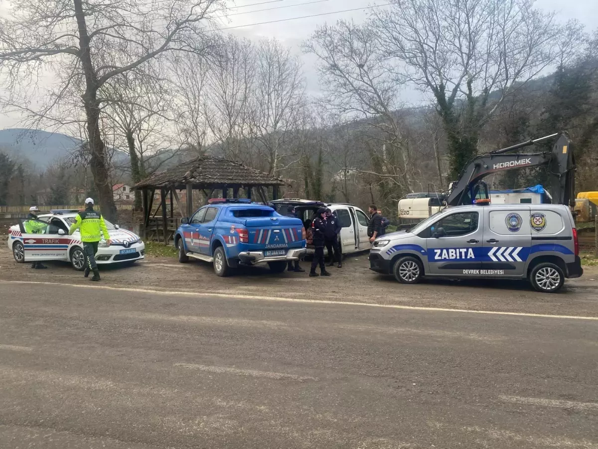 Hafif ticari araçta 450 kilo bozuk et ele geçirildi