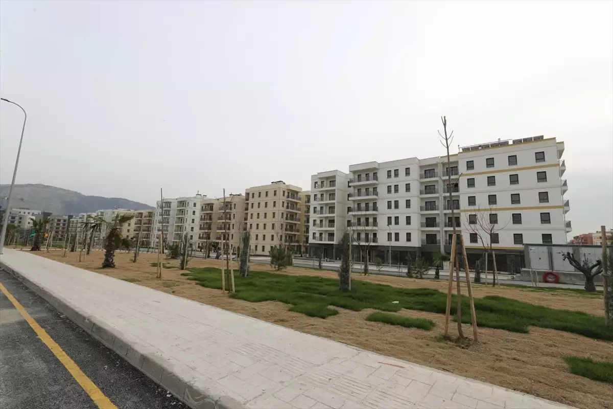 Hatay Valisi Masatlı, Antakya'daki kentsel dönüşüm çalışmalarını inceledi