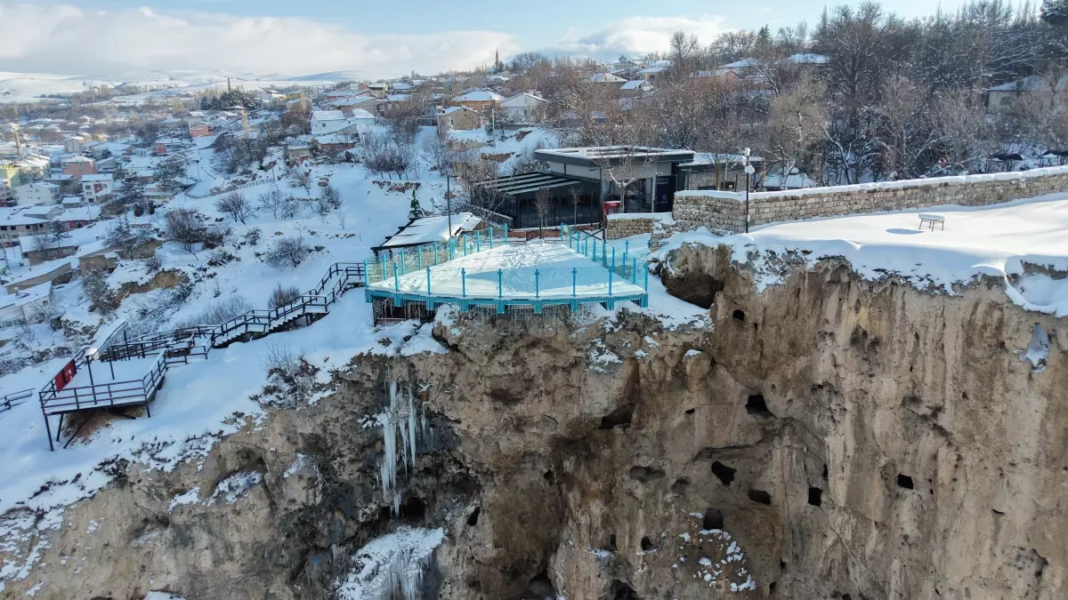 Bünyan'daki Cam Teras Geçen Yıl 100 Binin Üzerinde Kişi Tarafından Ziyaret Edildi