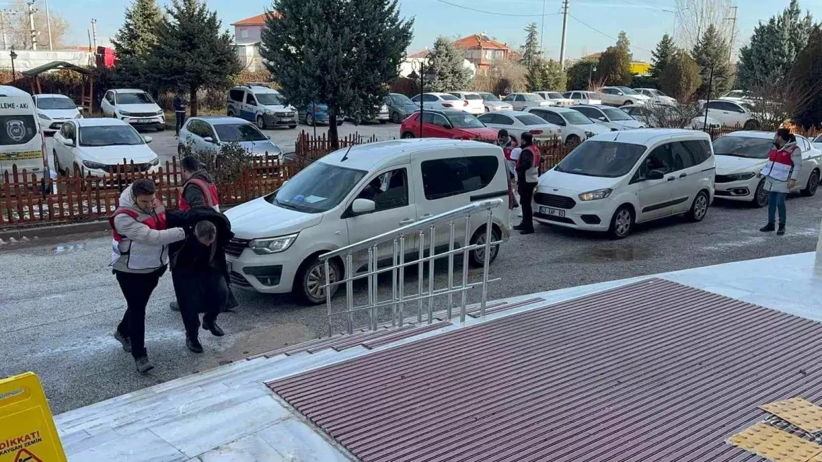 Konya'da petrol soygununa karışan şüphelilerden 2'si tutuklandı
