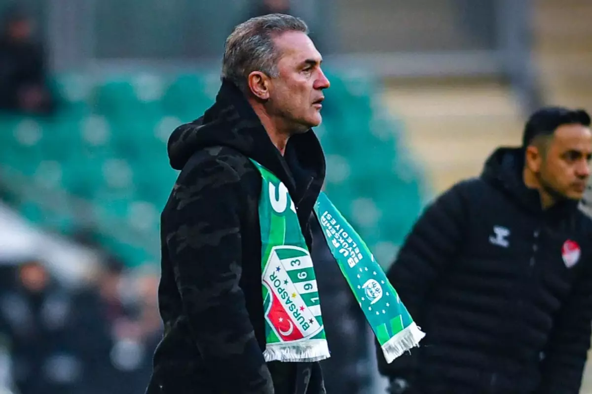 Lider Bursaspor'da sürpriz ayrılık