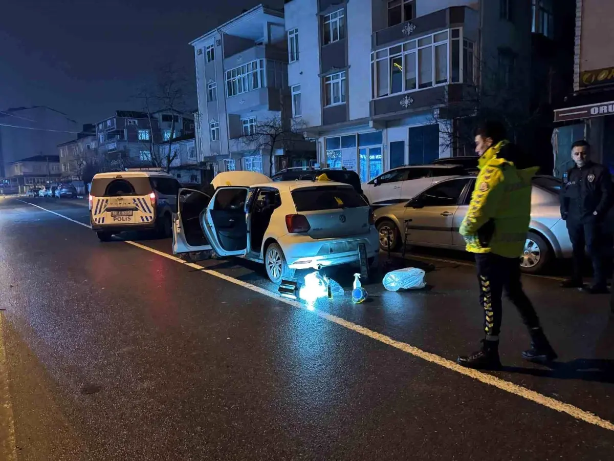 Miras kavgasında otomobil kurşunlandı