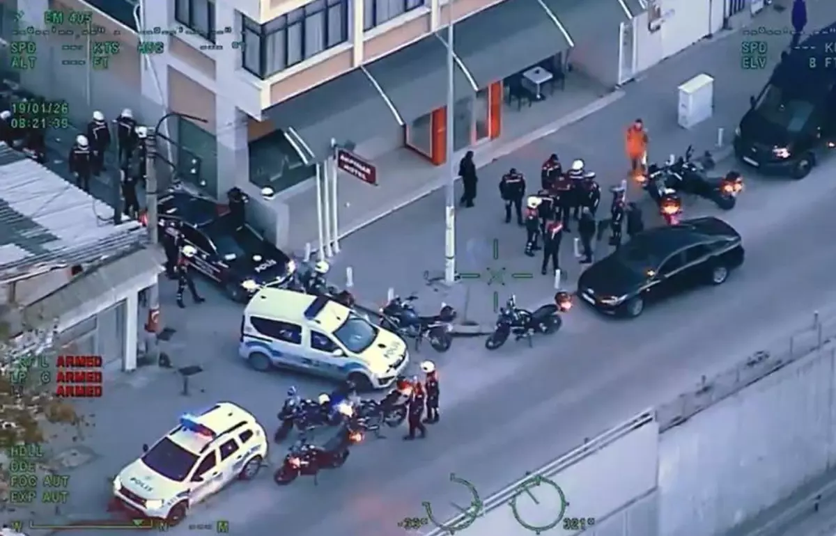 İzmir'de Narkotik Operasyonu: 654 Şüpheli Tutuklandı