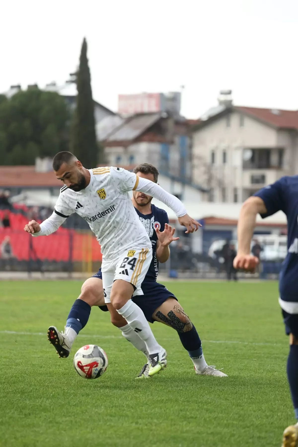 Aliağa FK deplasmanda gülmeyi hatırladı