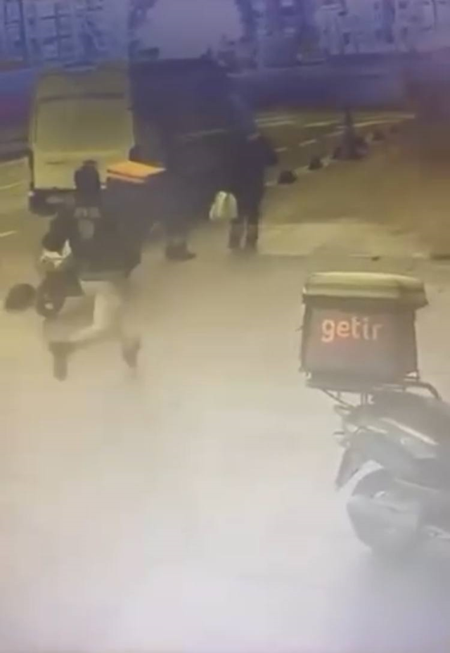 bahcelievler de polis kacan supheliyi kuryenin 19501531 4233 m