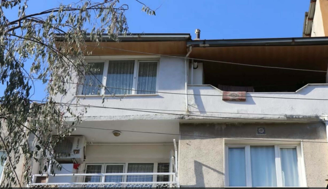 dilan i bogup intihar gibi gostermeye calismis 19500506 1090 m