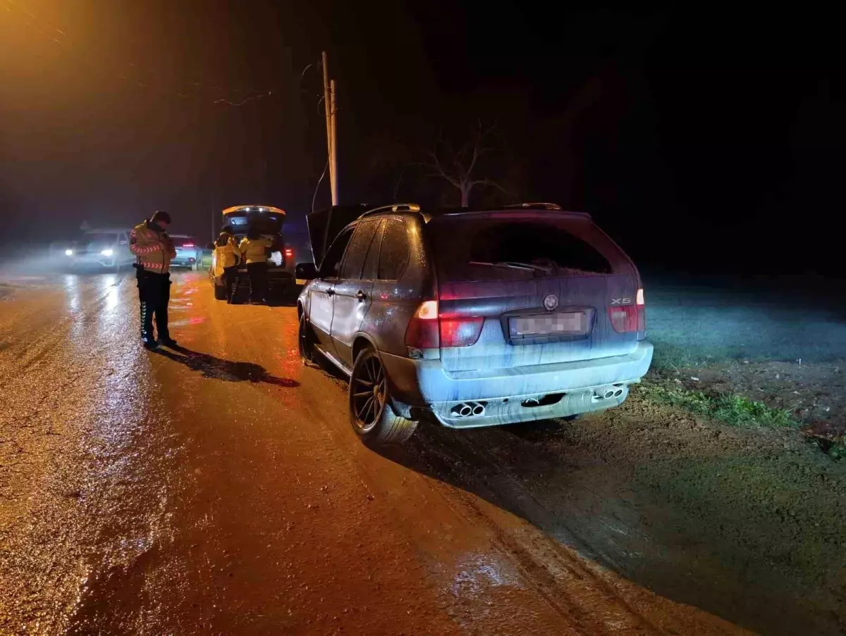 'Dur' ihtarına uymayan alkollü sürücü kaza yapınca yakalandı