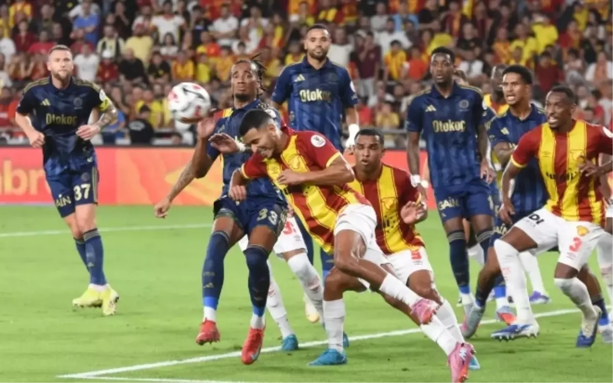 Fenerbahçe Göztepe maçı ilk 11'i! Fenerbahçe'nin Göztepe maçı 11'i belli oldu mu, ilk 11'de kimler var?