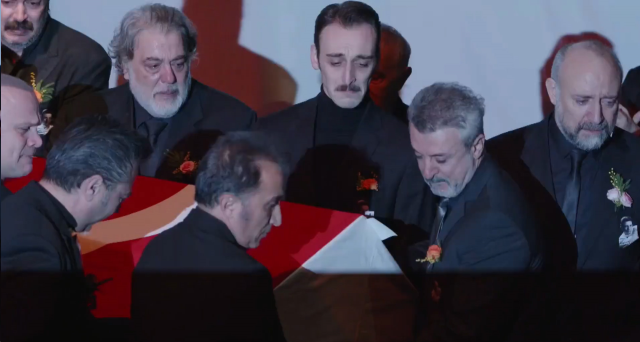 Halit Ergenç, who bid farewell to Haldun Dormen, was overwhelmed with tears