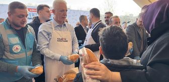 Kağıthane'de vatandaşlara balık ekmek ikram edildi