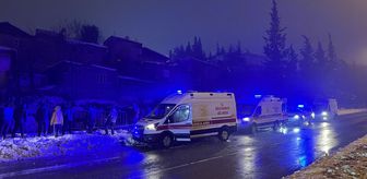 Kahramanmaraş'ta köprüden düşen otomobildeki 5 kişi yaralandı