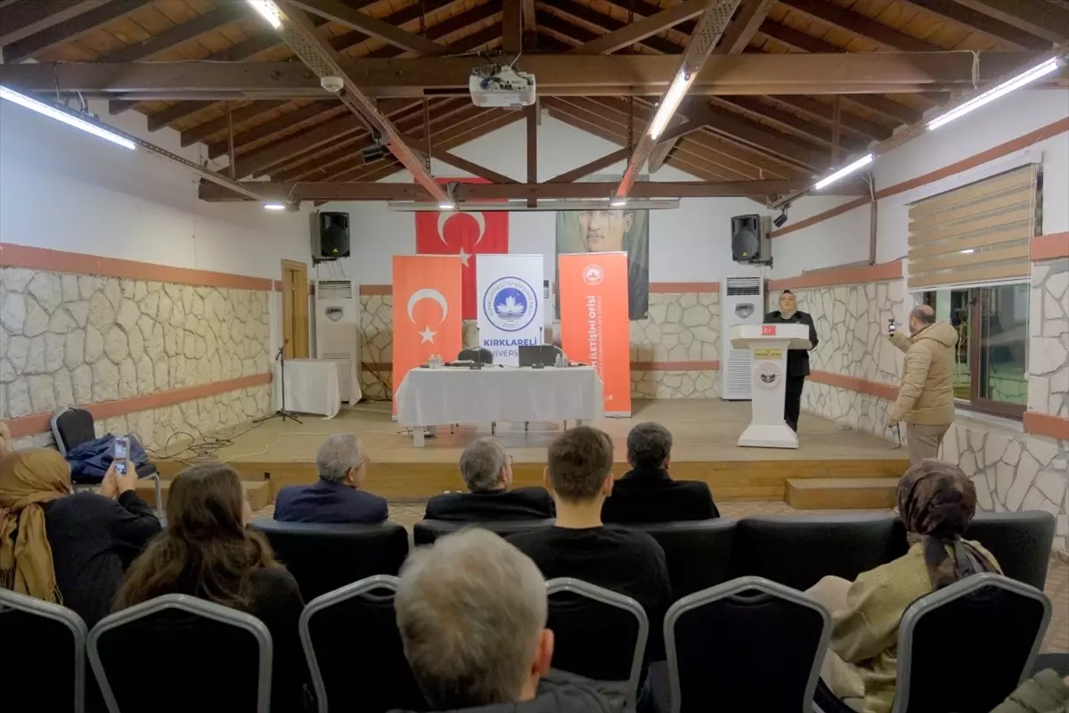 Kırklareli'nde Mehmet Akif'in Fikri Mücadelesi Konferansı düzenlendi