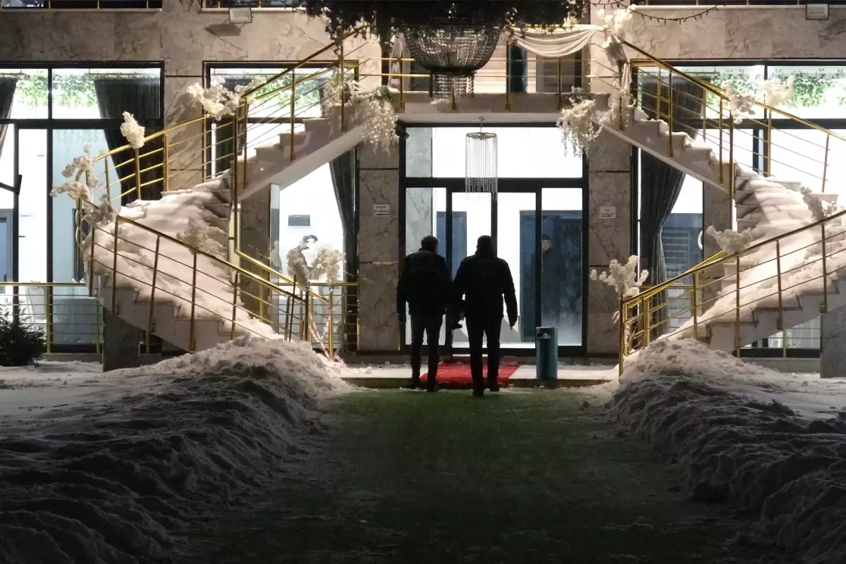 Malatya'da nişan töreninde panik anları