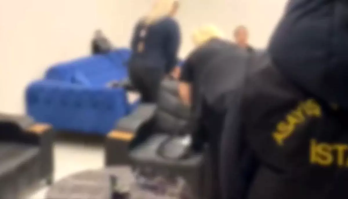 Masaj salonlarına fuhuş operasyonu