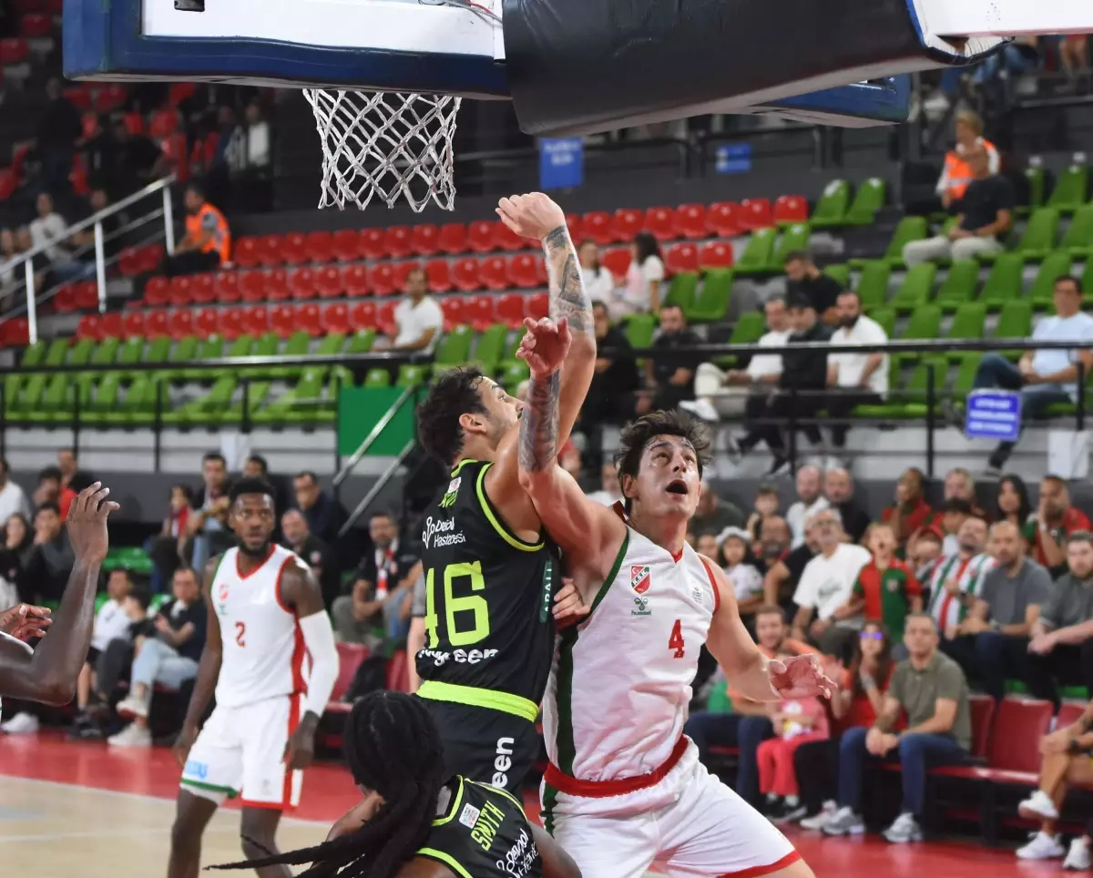 Merkezefendi potada Karşıyaka'yı ağırlıyor