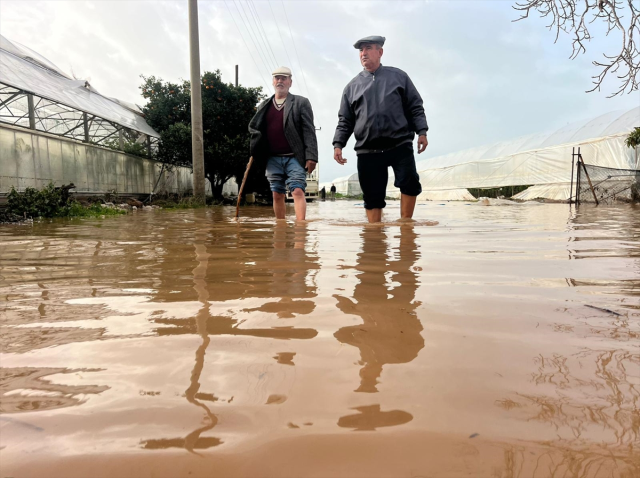 meteoroloji den istanbul a 4 gunluk uyari yarin 19501027 1896 m