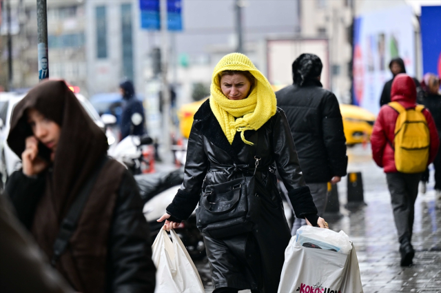 meteoroloji den istanbul a 4 gunluk uyari yarin 19501027 6132 m