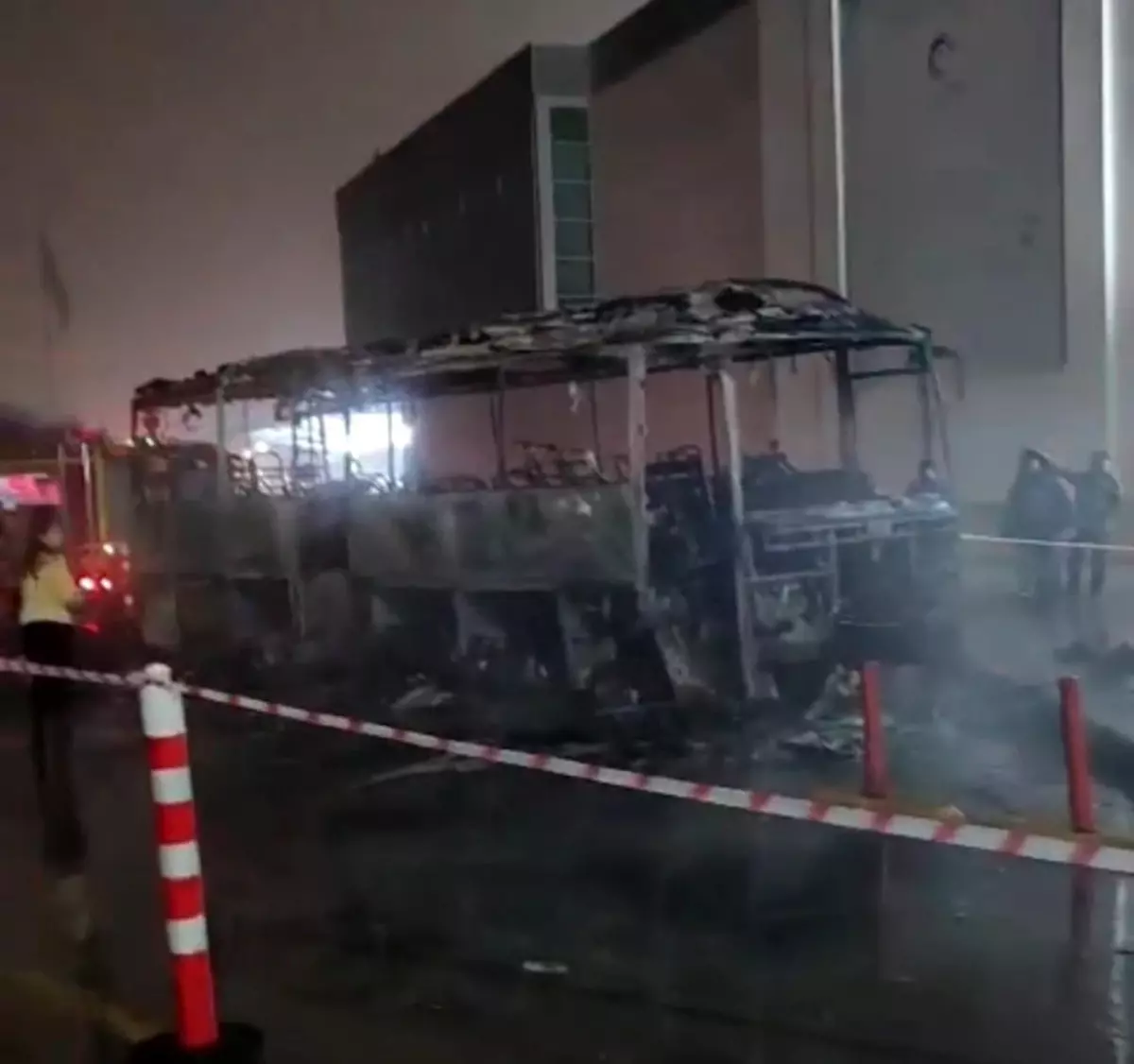 Otobüs alev topuna döndü