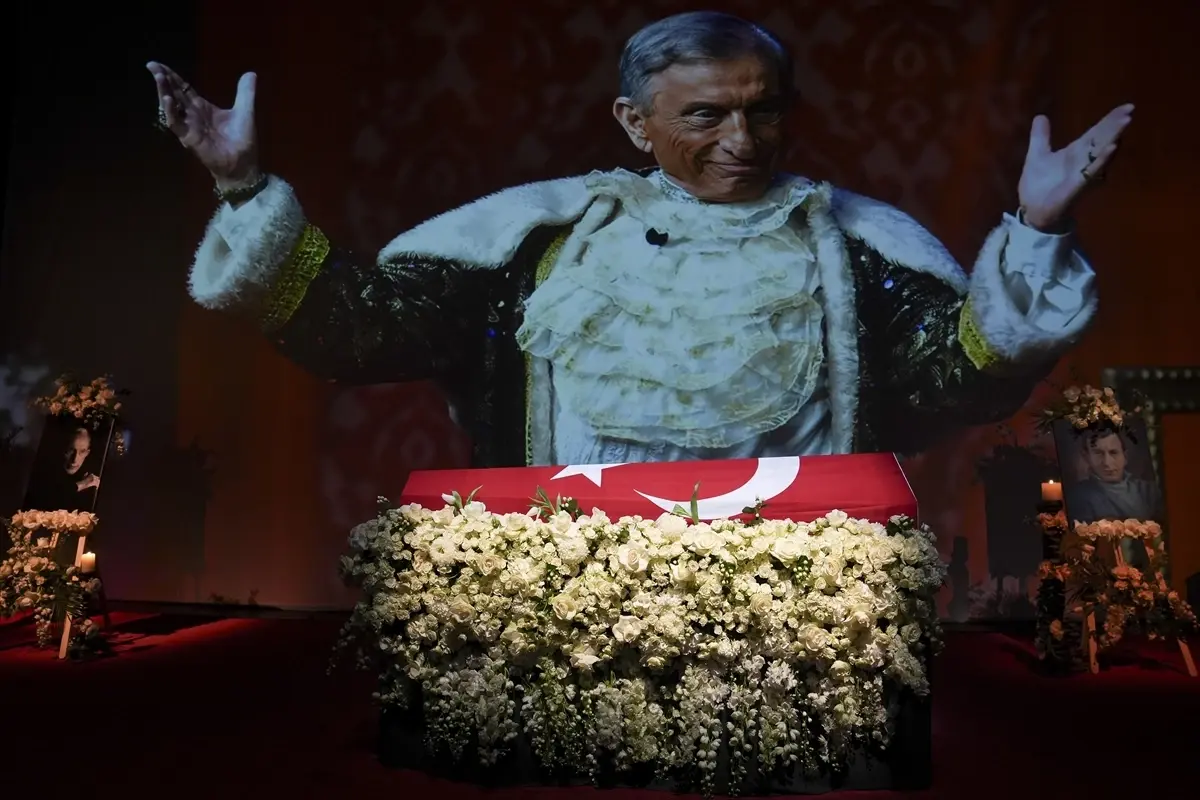 Sanatçı Haldun Dormen son yolculuğuna uğurlandı