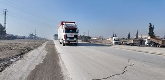 Suriye hükümeti, Aynularab'a 24 araç yardım malzemesi gönderdi