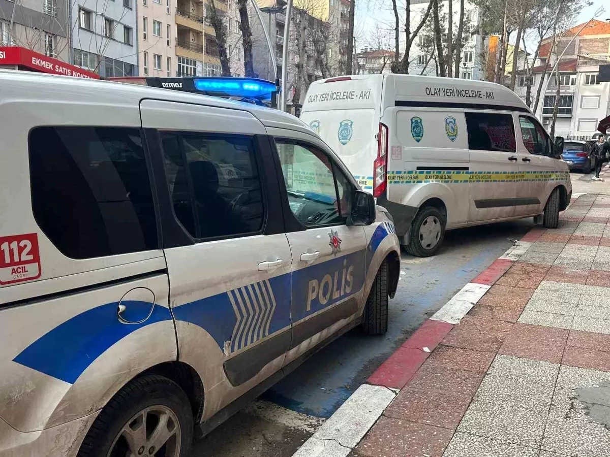 Uşak'ta bıçaklanan şahıs ağır yaralandı