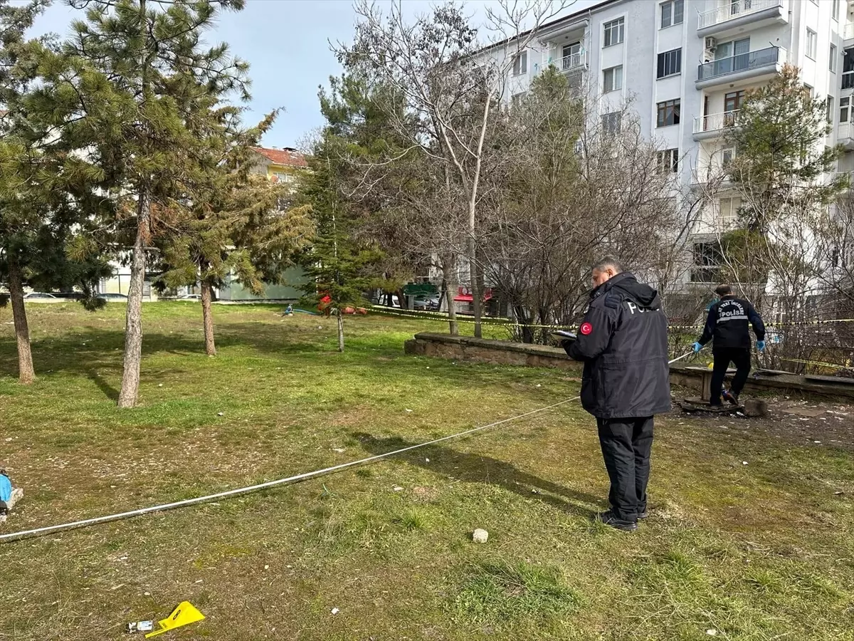 Uşak'ta Millet Bahçesi'nde bir kişi ölü bulundu