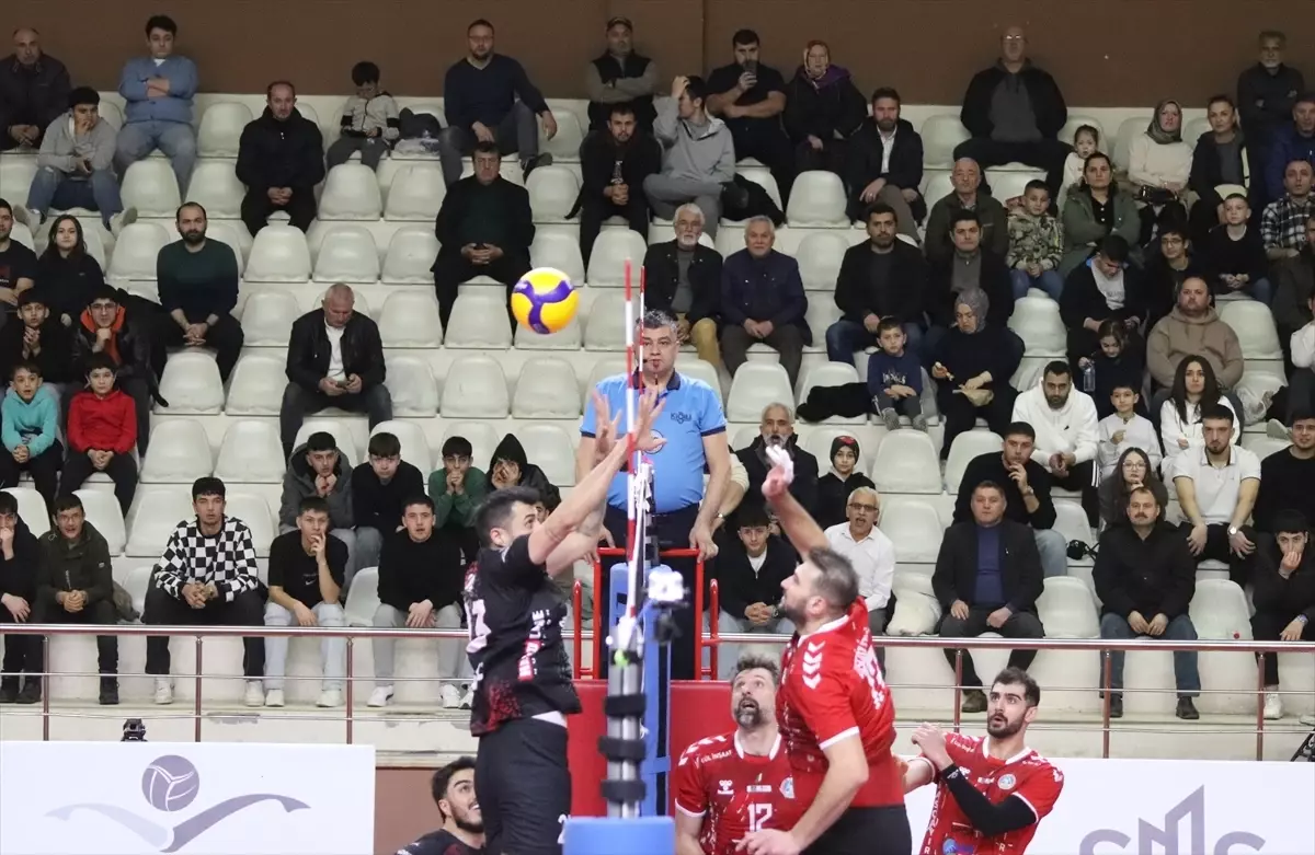 Voleybol: SMS Grup Efeler Ligi